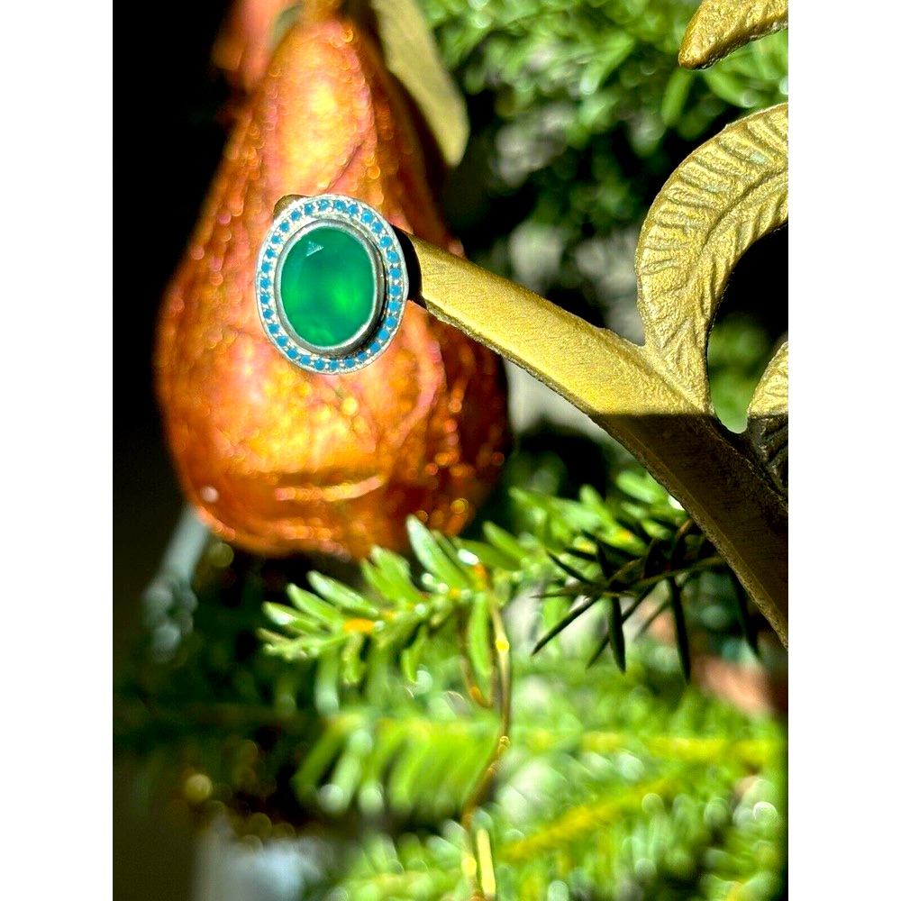 Unique Oval Green Faceted Onyx Surrounded Blue Chalcedony Sterling Silver Studs